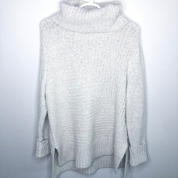 Vera Wang Sweaters - Vera Wang Knit Sweater